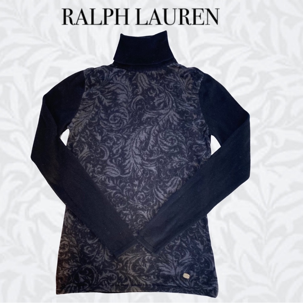 Paisley turtleneck